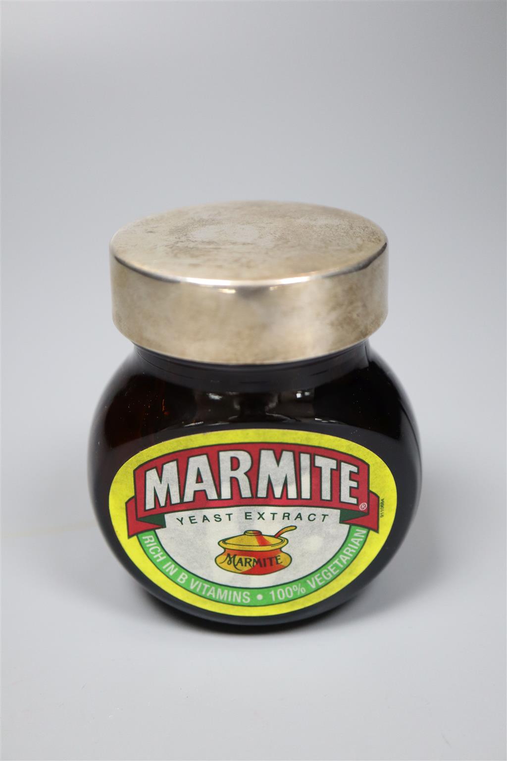 A modern silver lidded marmite jar, maker TJK, London, 2006, 73mm.